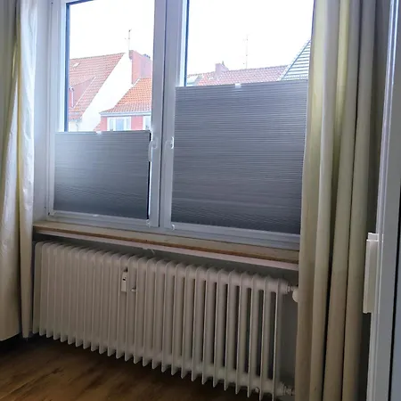 Nettes Schlafzimmer Mit Gemeinschaftsbad In Zentraler Lage בית אירוח *