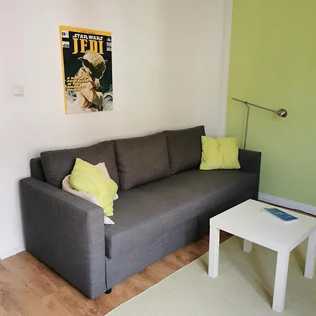 Nettes Schlafzimmer Mit Gemeinschaftsbad In Zentraler Lage Pansiyon *