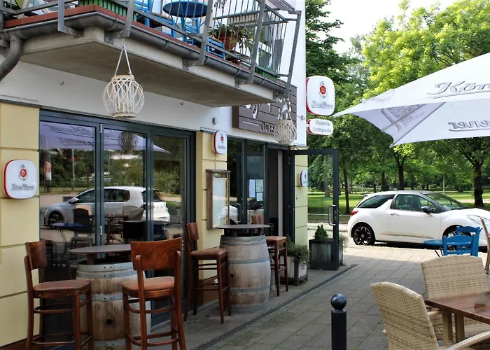 Nettes Schlafzimmer Mit Gemeinschaftsbad In Zentraler Lage Homestay